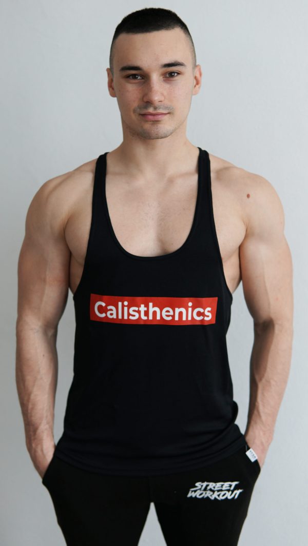 a1-scaled TANK TOP CZARNY WYCIĘTY CALISTHENICS