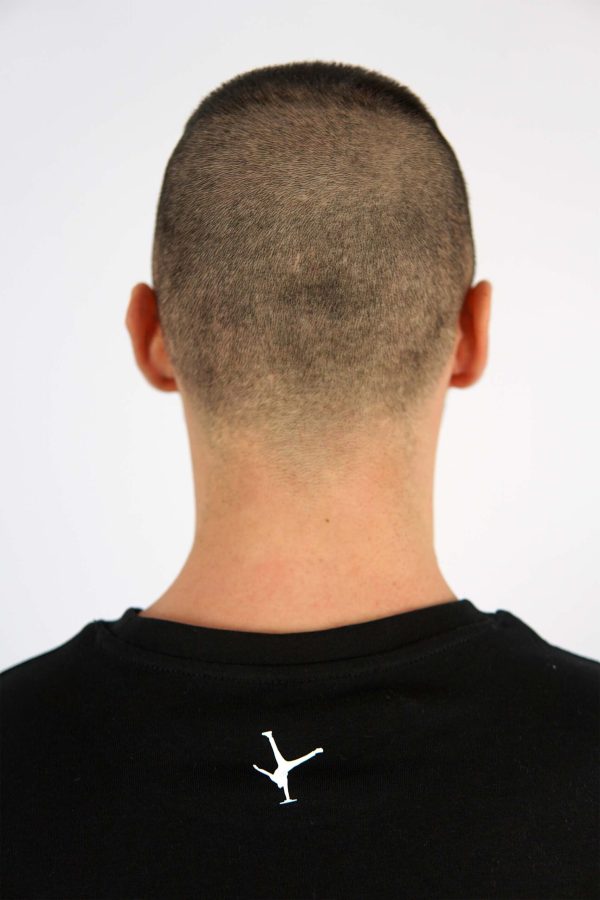 street2-scaled KOSZULKA CZARNA HANDSTAND TYŁ